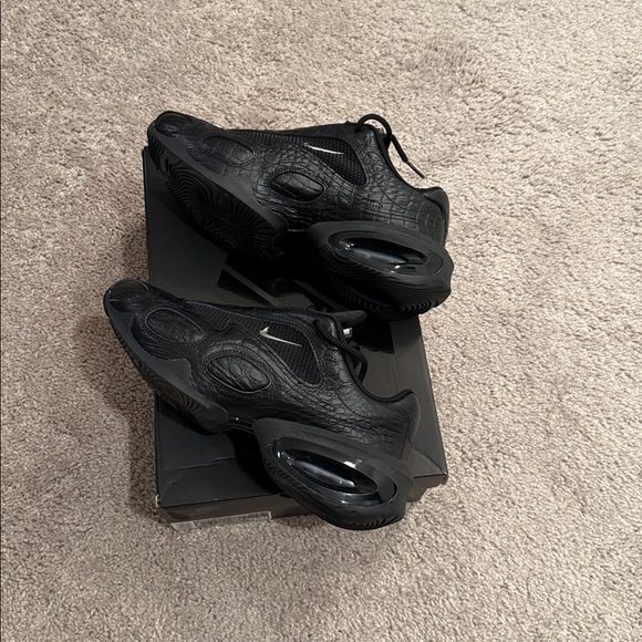 Sneaker - Picture 4 of 8